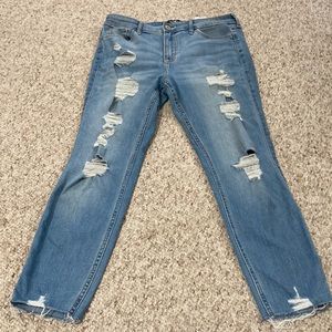 Hollister High-rise Crop Supper Skinny Light Wash Ripped Jeans. 7S. GUC